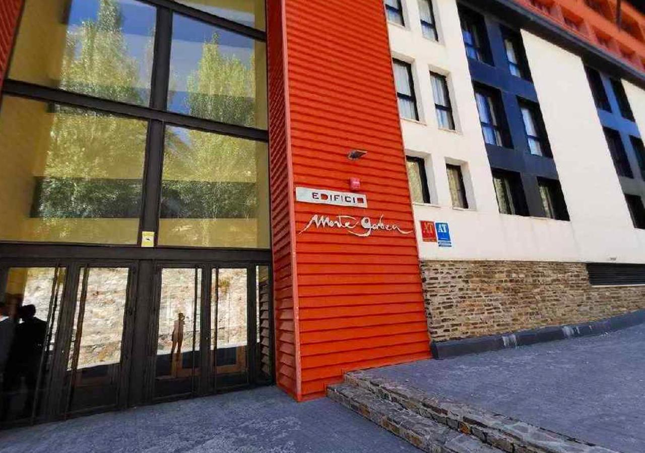 סיירה נבדה Apartamento Zona Baja Monte Gorbea Con Garaje מראה חיצוני תמונה