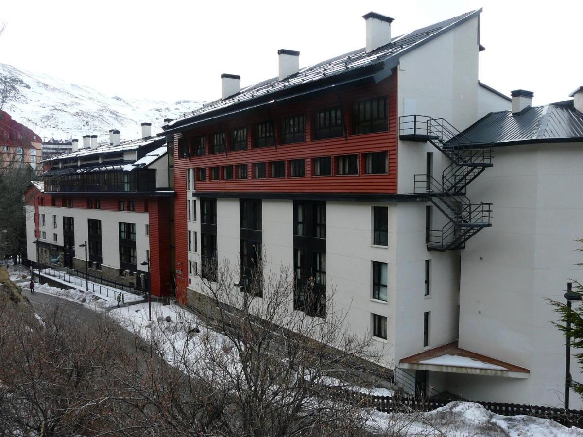 סיירה נבדה Apartamento Zona Baja Monte Gorbea Con Garaje מראה חיצוני תמונה